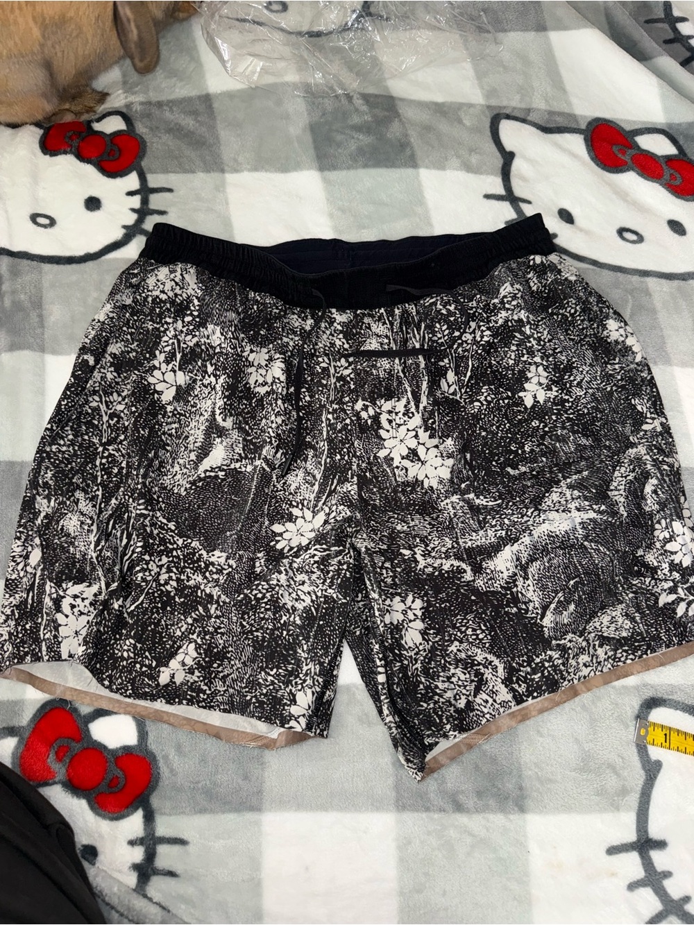 lululemon athletica channel cross shorts Men's Athletic Shorts Size XL running